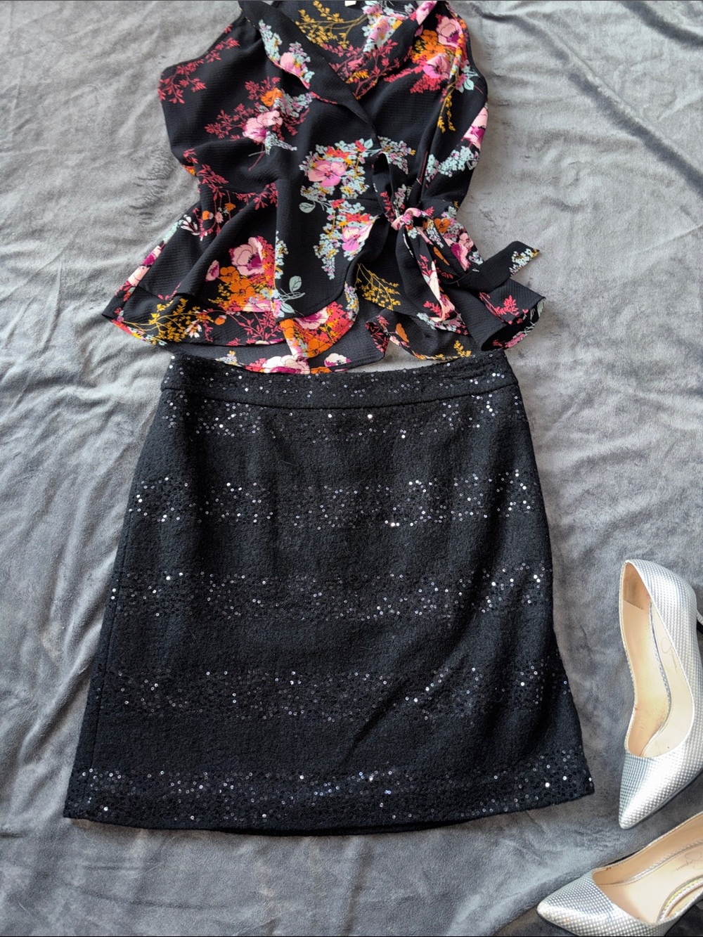 LOFT Black Sequin Pencil Skirt